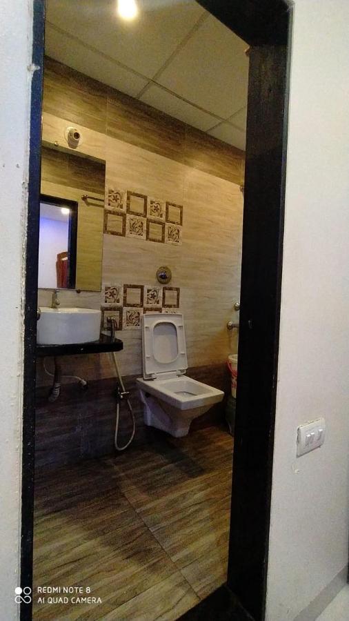 Hotel Shalimar Executive, Uran Islampur Peth  Εξωτερικό φωτογραφία