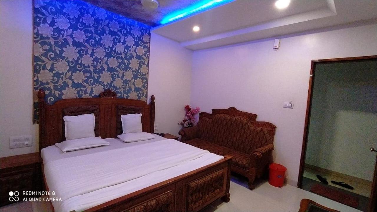 Hotel Shalimar Executive, Uran Islampur Peth  Εξωτερικό φωτογραφία